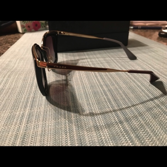 Prada Sunglasses SPR53s polarized Cat eye - Picture 7 of 8